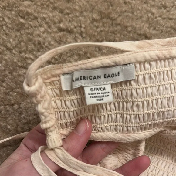 American Eagle Outfitters Cream Floral Romper - Picture 2 of 4